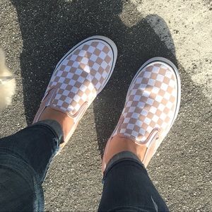Checkered Vans in Mahogany Rose